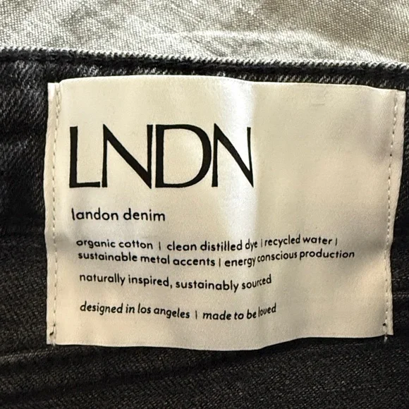 LNDN Flare Leg Women's Jeans Vintage Black Wash - Picture 3 of 5